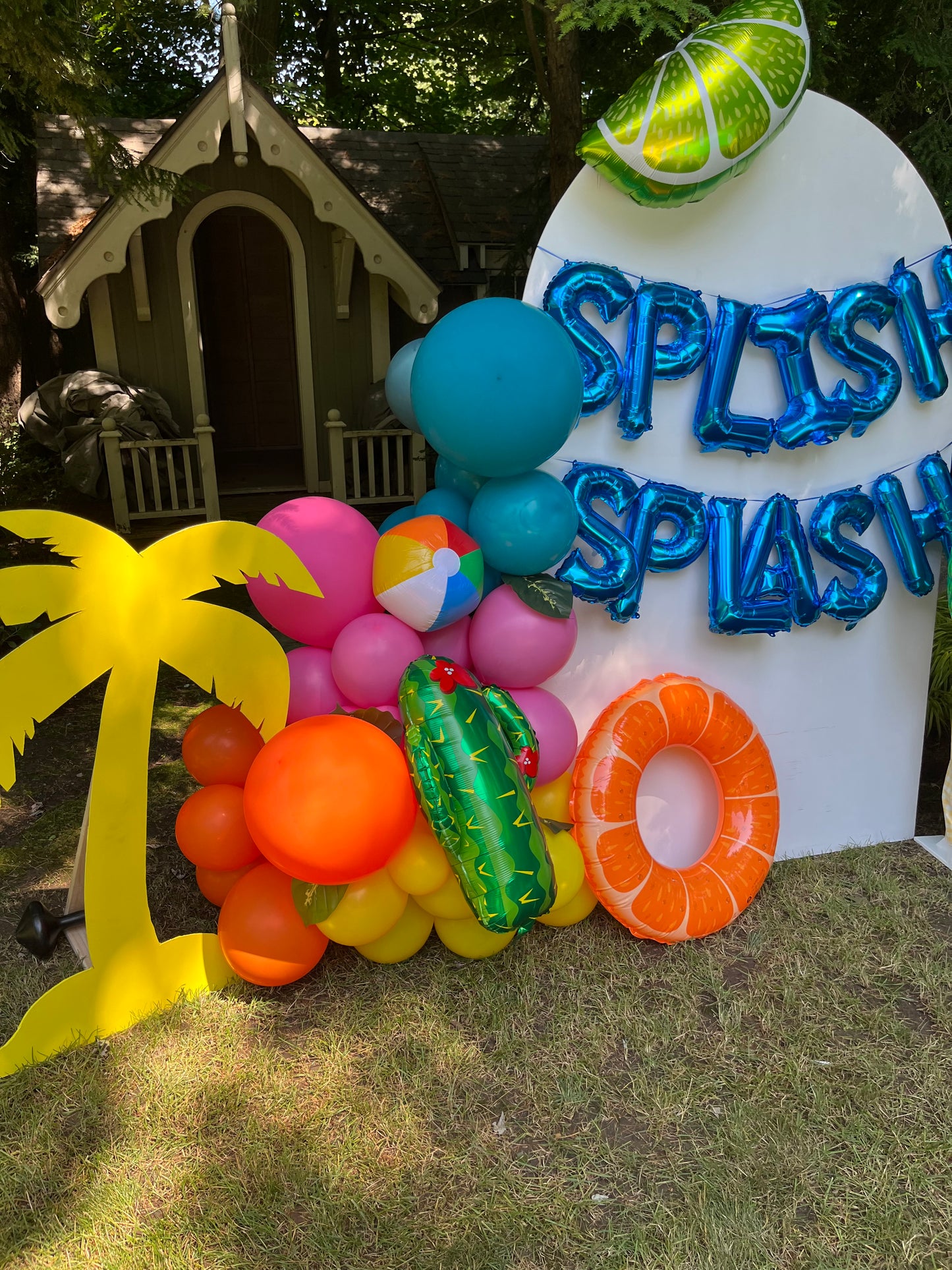 Splish Splash Pool Party Display Rental