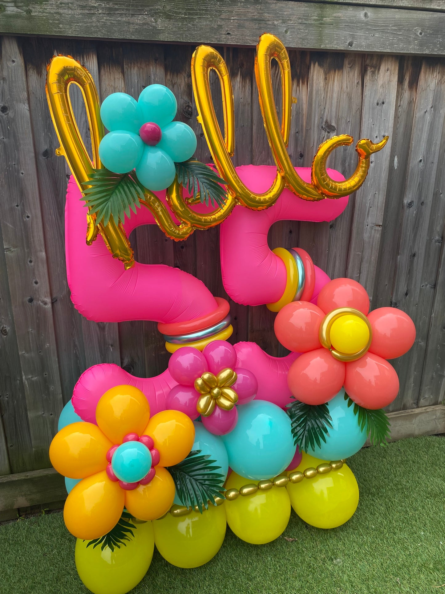 Tropical Hello Birthday Balloon Bouquet